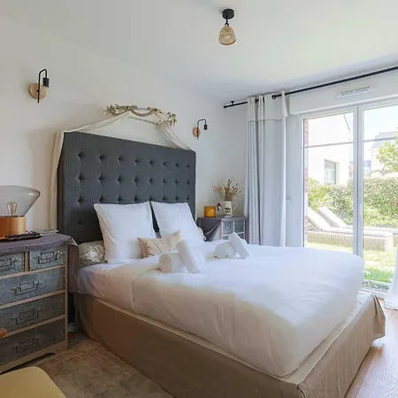 Flat In The Heart Of With A Garden *