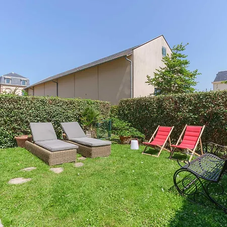 Flat In The Heart Of With A Garden